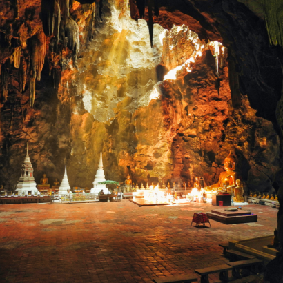 拷龙穴 Tham Khao Luang2.png